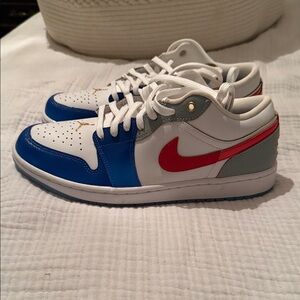 Nike Blue and Red Women's Sneakers